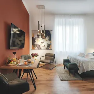 Emi Luxury Apartahotel Pula